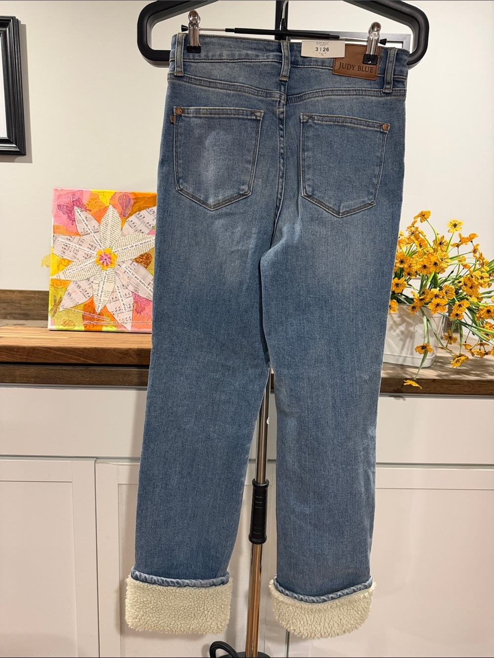 Judy Blue High Waist Shearling
Cuff Straight Jeans size 26 waist - Picture 2 of 11